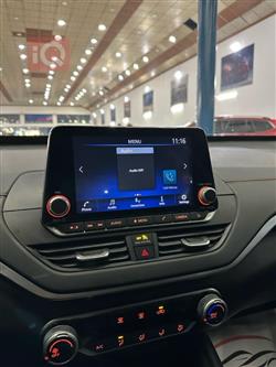 نيسان ألتيما